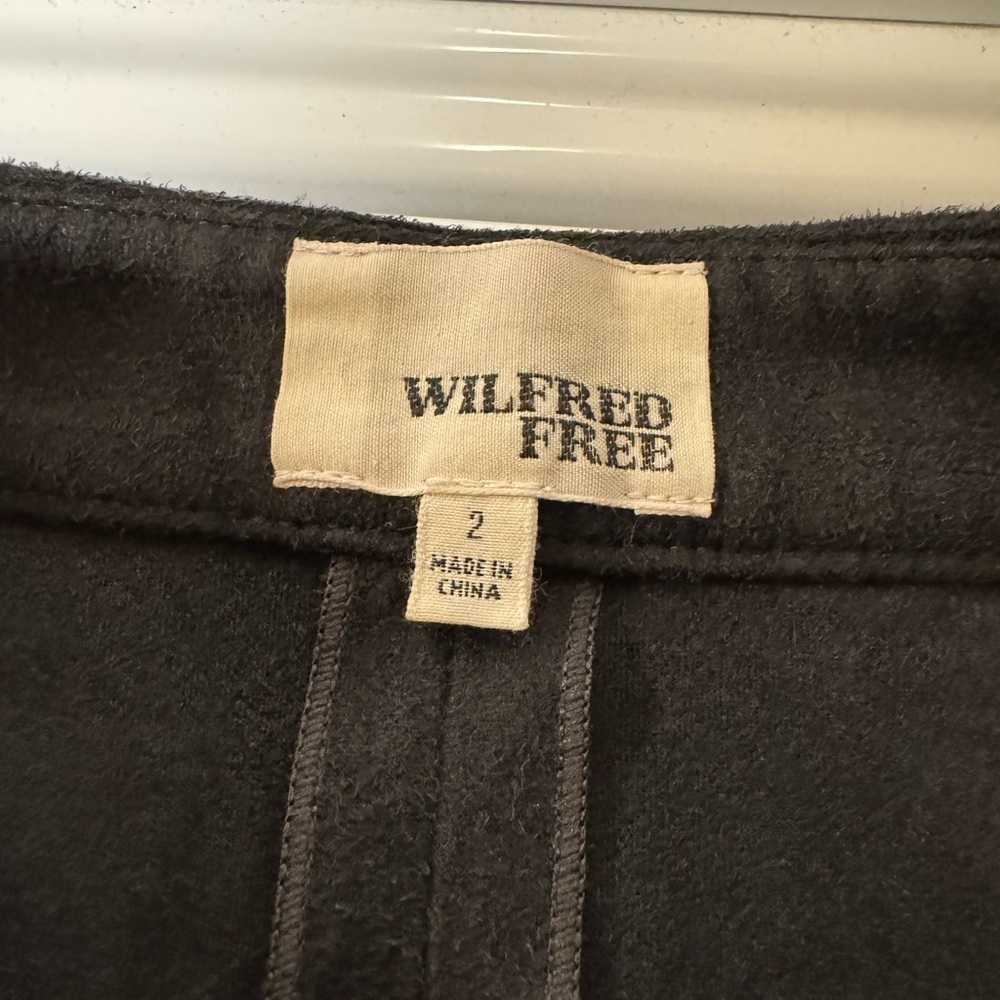 Aritiza Wilfred Free Centinela Elegant Dark Charcoal Button-Up Skirt Size 2 - Picture 2 of 2